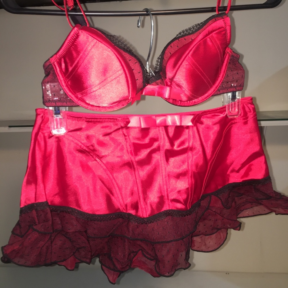 New red lace bra and skirt
